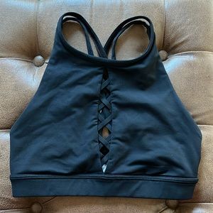 NWT: Lululemon high neck Energy Bra